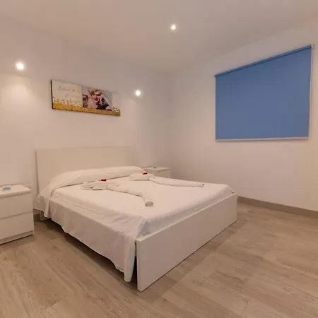 Apartment Charming House, Wifi, Pool With Direct Ocean View, Tenerife *